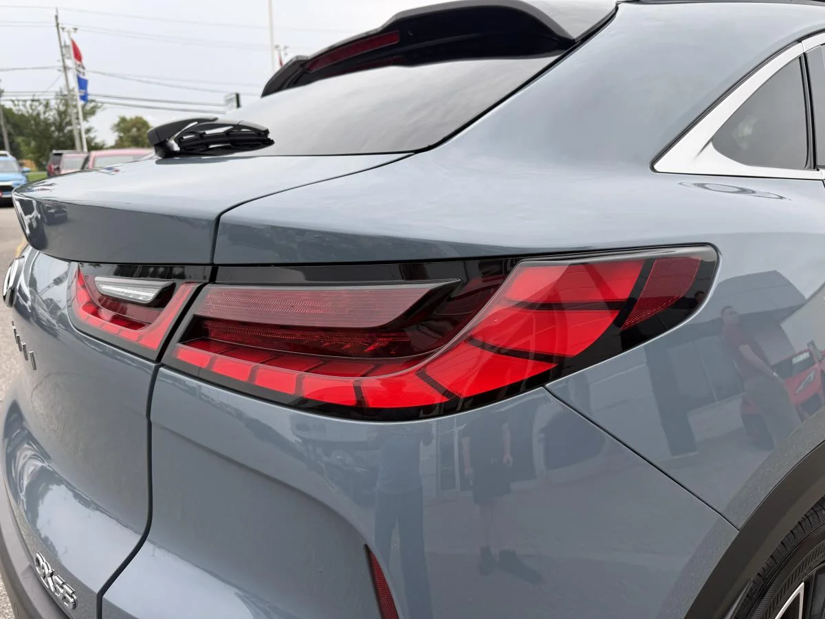 Used 2022 Grey INFINITI Sensory image 10