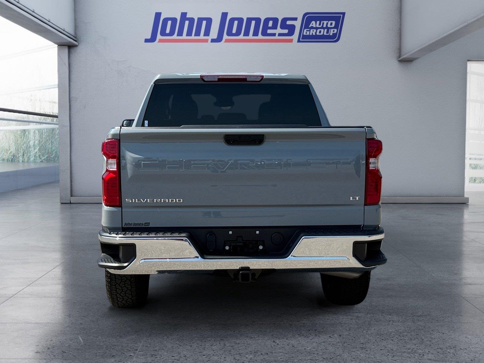 Used 2024 Slate Gray Metallic Chevrolet LT image 4