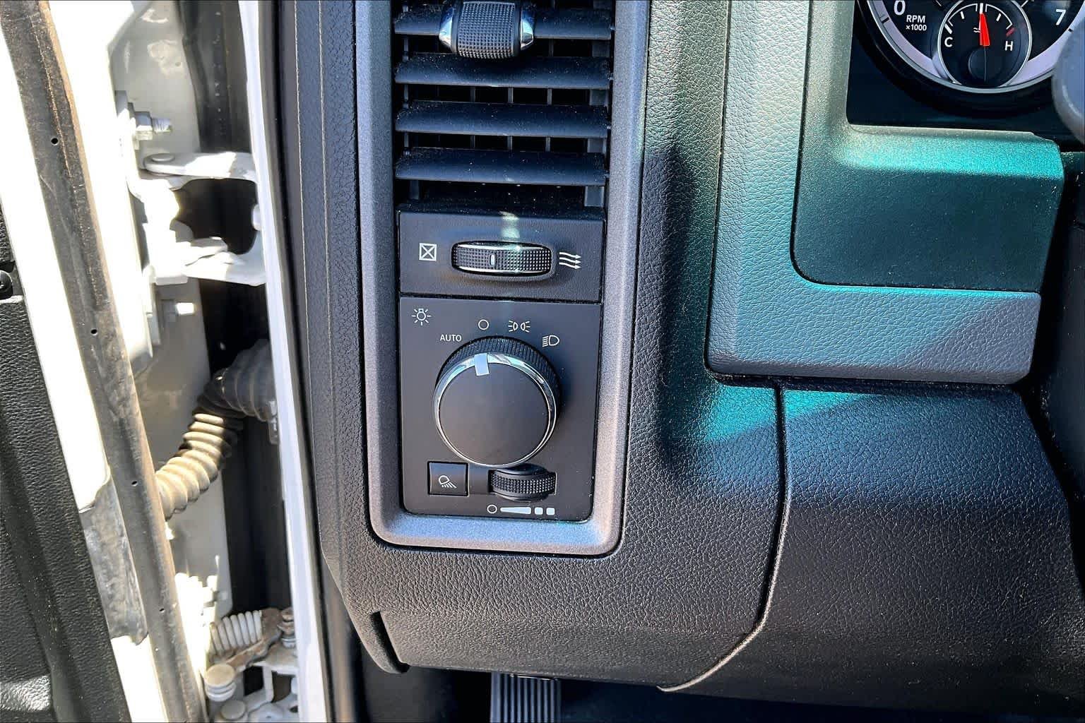 Used 2019 Bright White Clearcoat Ram Tradesman image 29