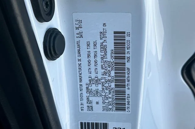 Used 2022 White Toyota SR image 29