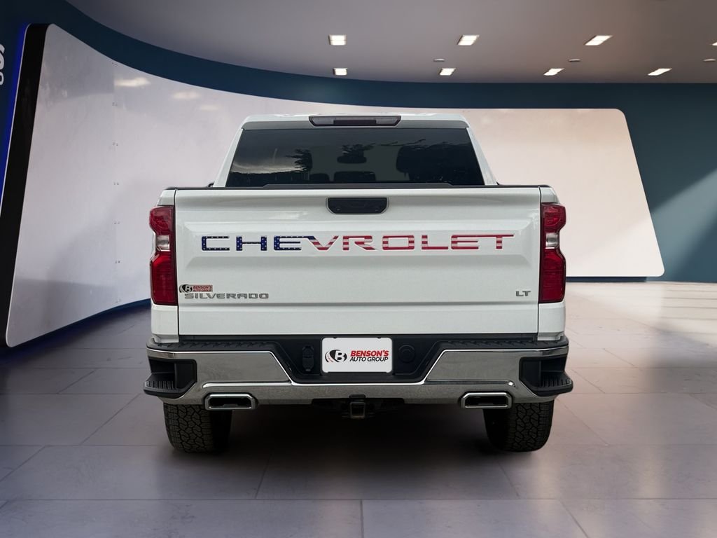 Used 2023 White Chevrolet LT image 4