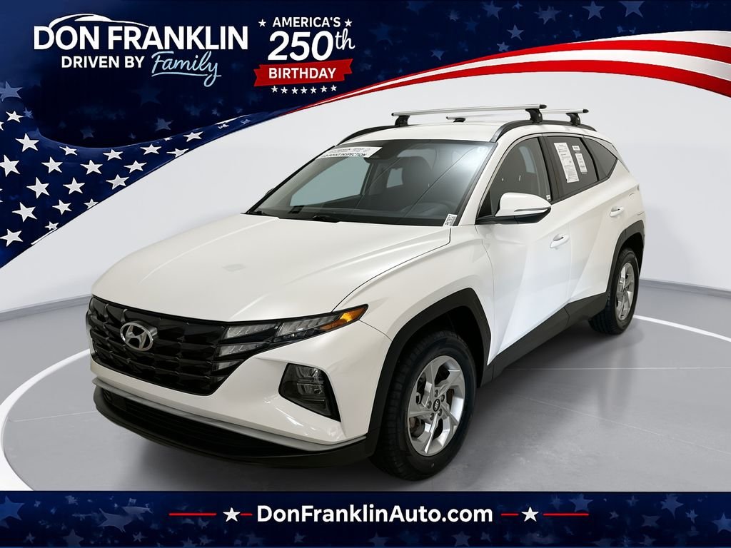 Used 2023 White Hyundai SEL image 1