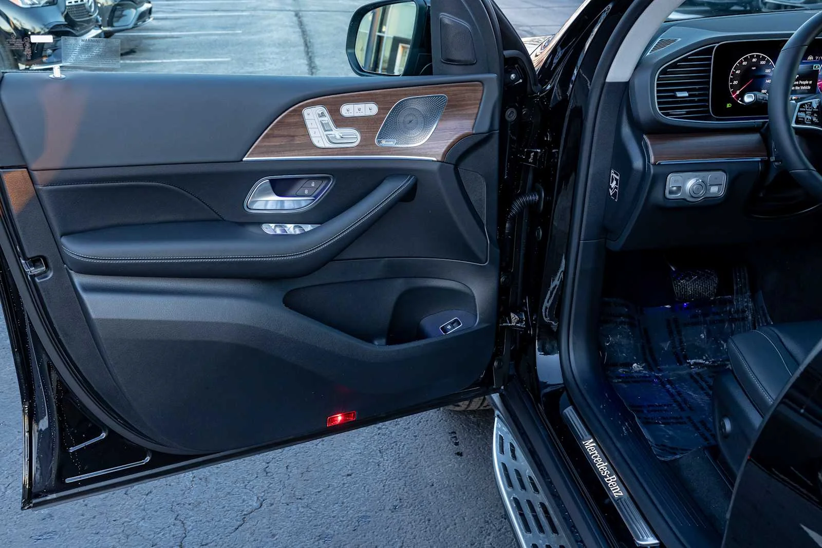 New 2026 Black Mercedes-Benz GLE 450 image 10