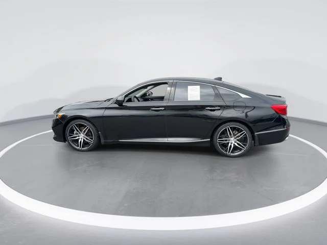 Used 2021 Black Honda Touring 2.0T image 5