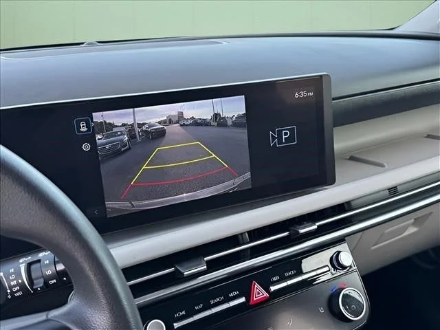 Used 2025 Green Hyundai SEL image 29