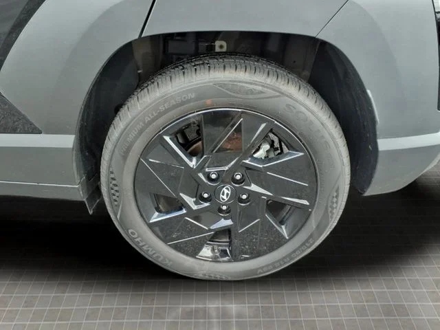 Used 2026 Black Hyundai SEL Sport image 14