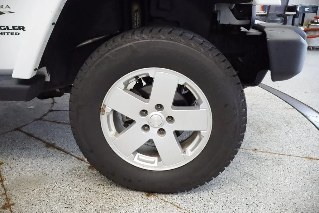 Certified Used 2017 White Jeep Unlimited Sahara image 13