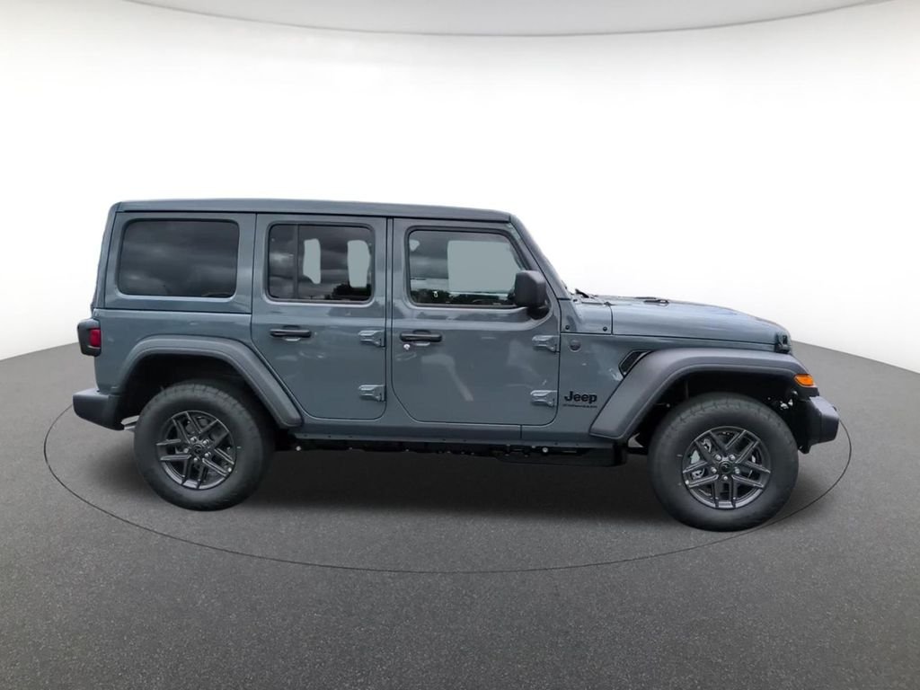 New 2026 Anvil Clear-Coat Exterior Paint Jeep Sport S image 4