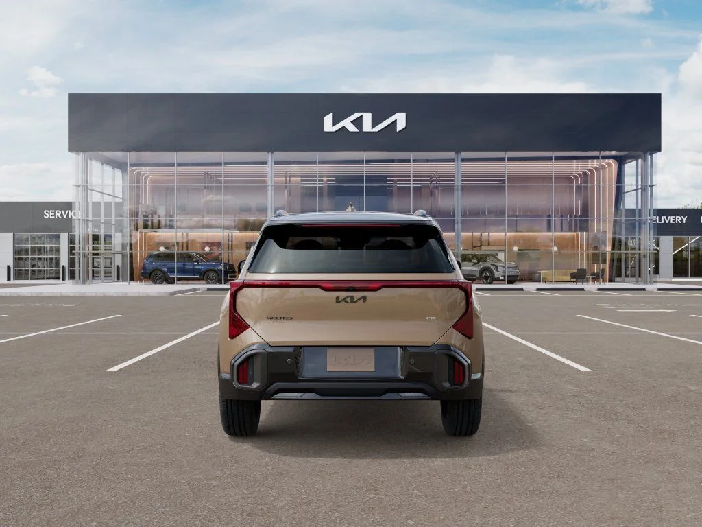New 2027 Brown Kia X-Line S image 5
