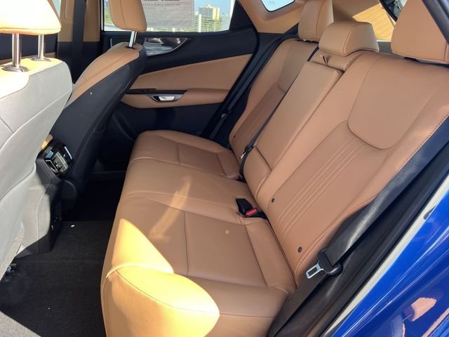 Used 2025  Lexus 250 Base image 22