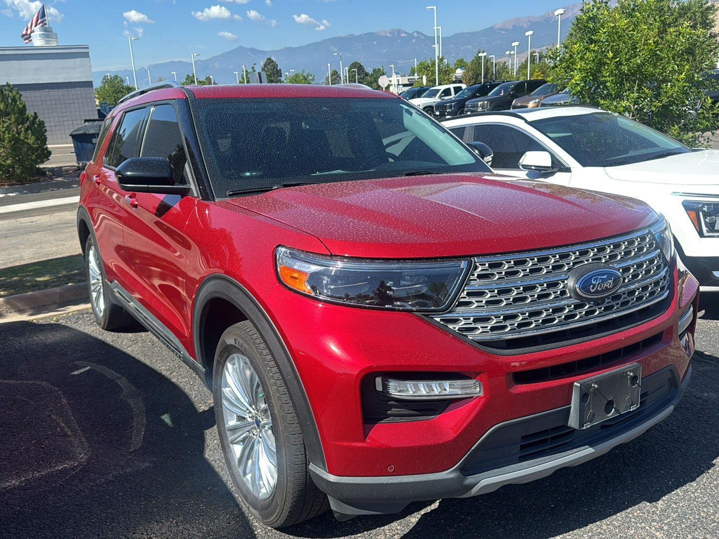 Used 2022 Rapid Red Metallic Tinted Clearcoat Ford Limited image 2