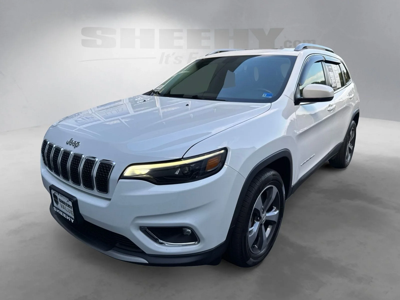 Used 2019 Bright White Clearcoat Jeep Limited image 18