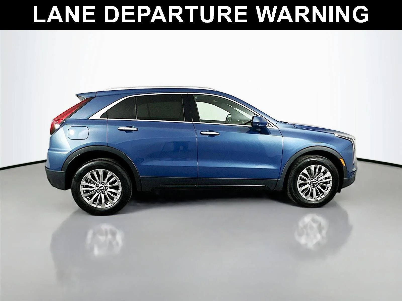 2024 Cadillac XT4 Premium Luxury - Photo 8