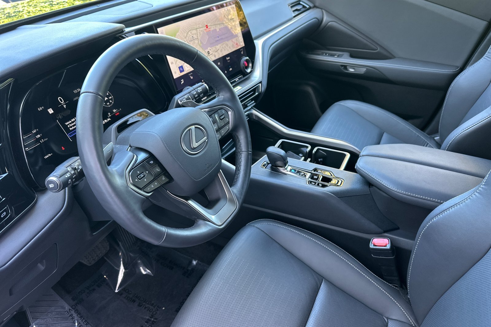 Used 2025 Black Lexus 350 image 10