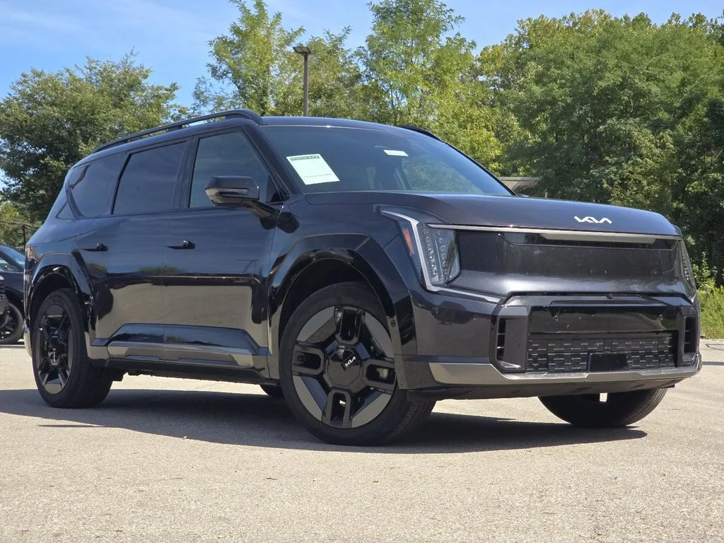 Used 2026 Kia EV9 GT-Line with VIN 5XYAEFS52TG005457 for sale in Columbus, OH