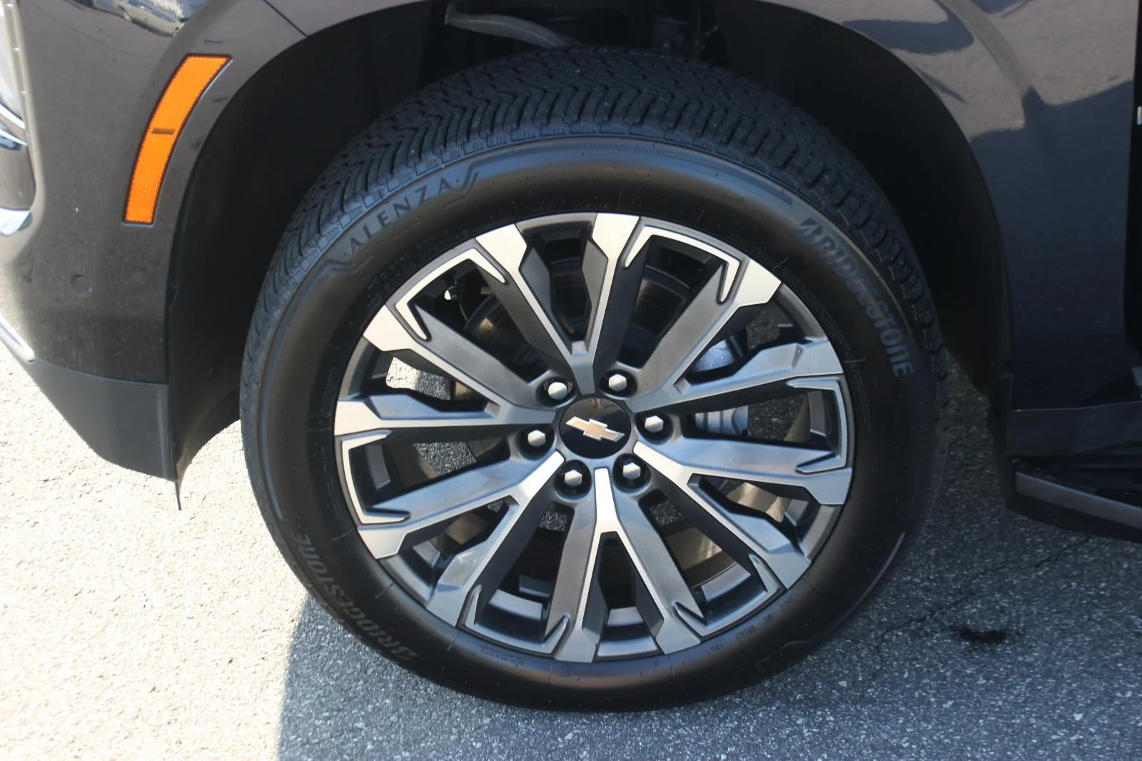 Used 2025 Dark Ash Metallic Chevrolet High Country image 43