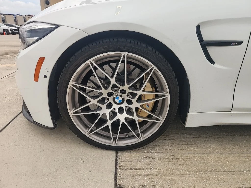 Used 2020 Alpine White BMW Competition image 7