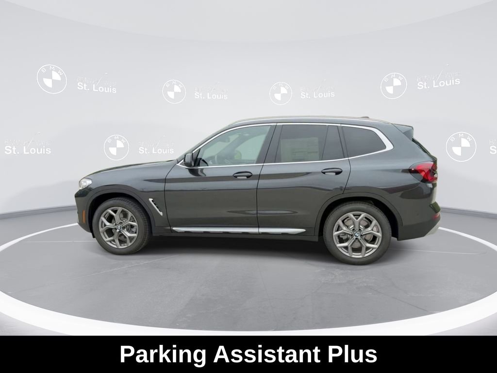 Used 2024 Gray BMW xDrive30i image 15