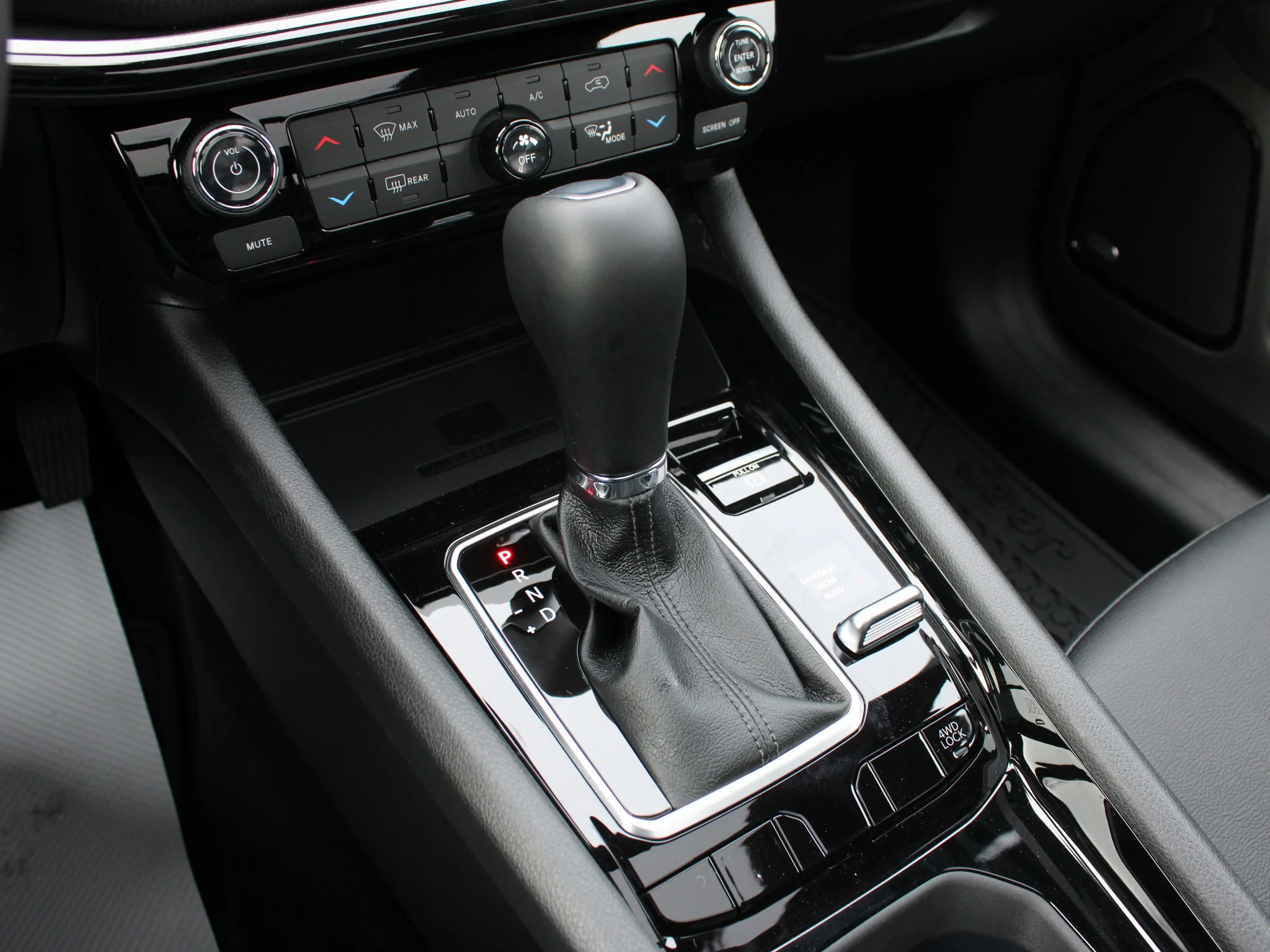 New 2026 Silver Jeep North* image 21