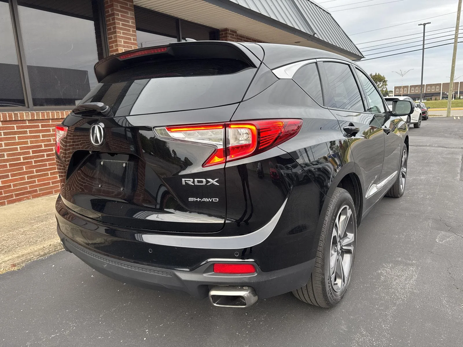 Used 2024 Majestic Black Pearl Acura SH-AWD w/Advance image 6