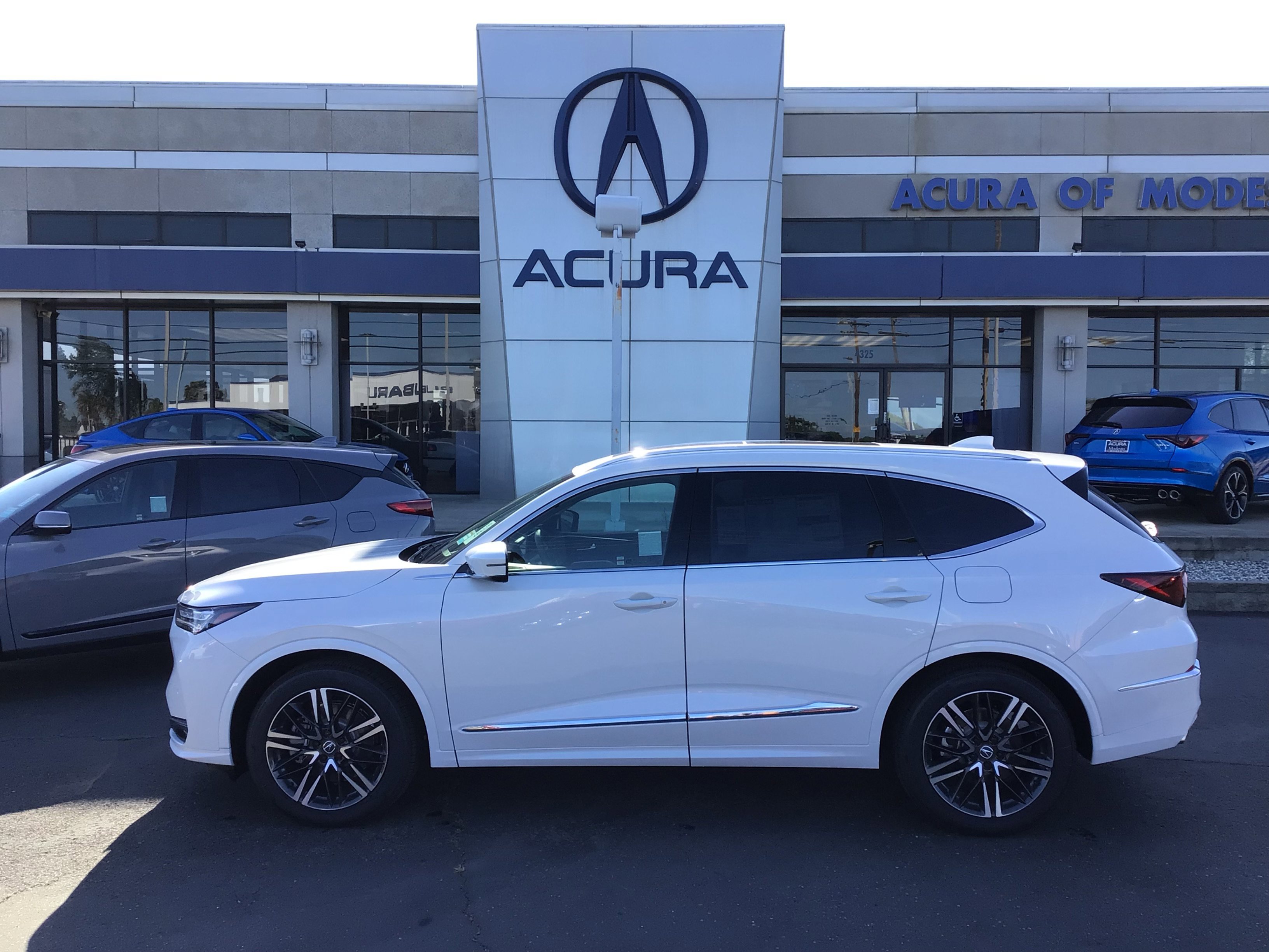 2026 Acura MDX SH-AWD w/Advance Package's photo