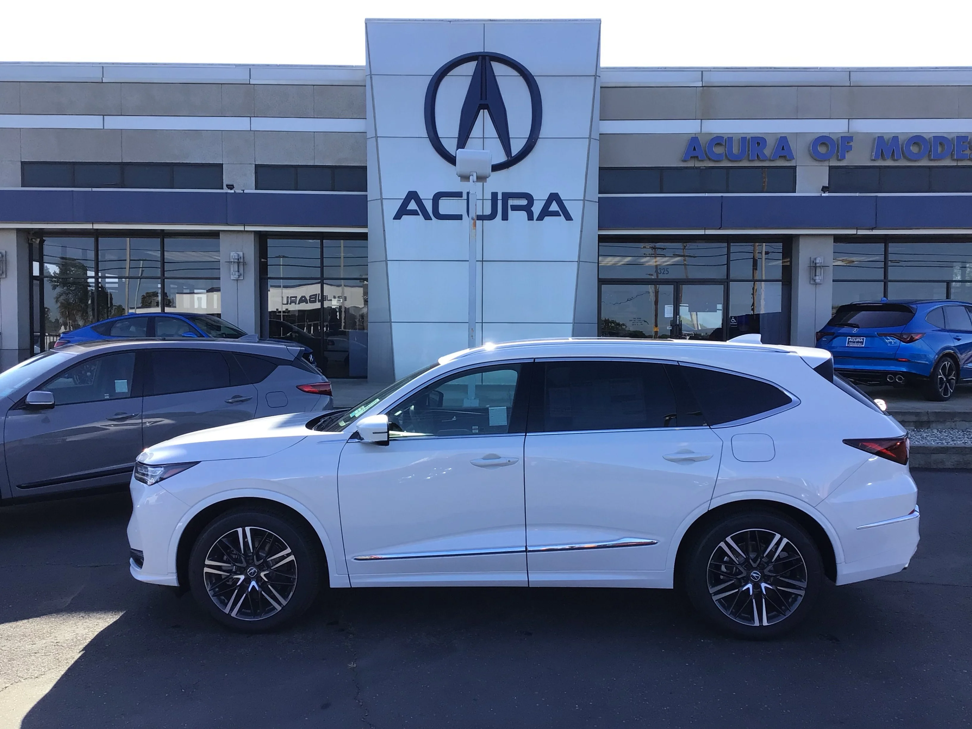 2026 Acura MDX SH-AWD w/Advance Package's photo