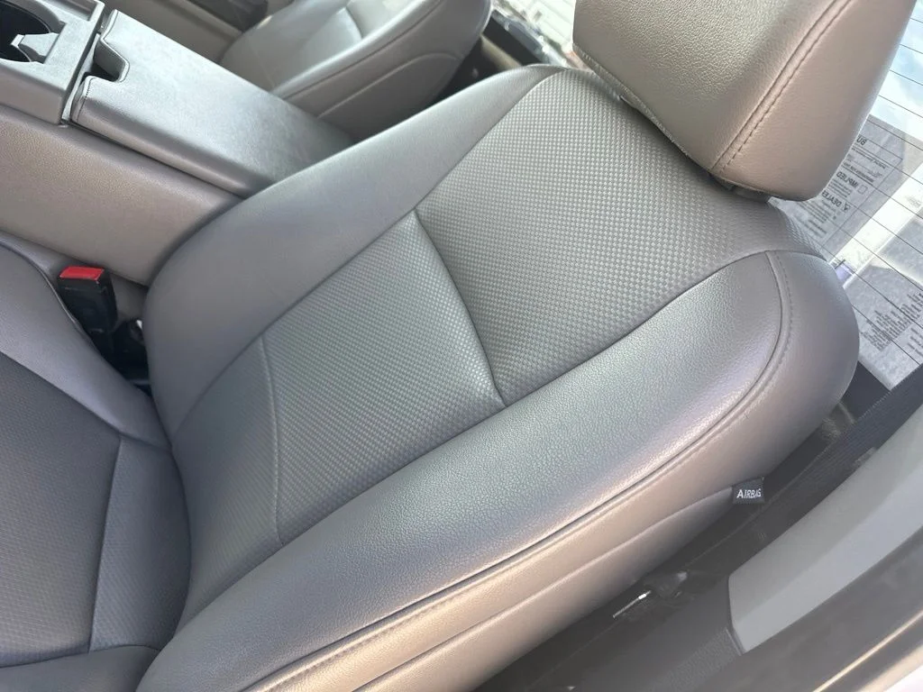 Used 2022 White Ford XL image 4