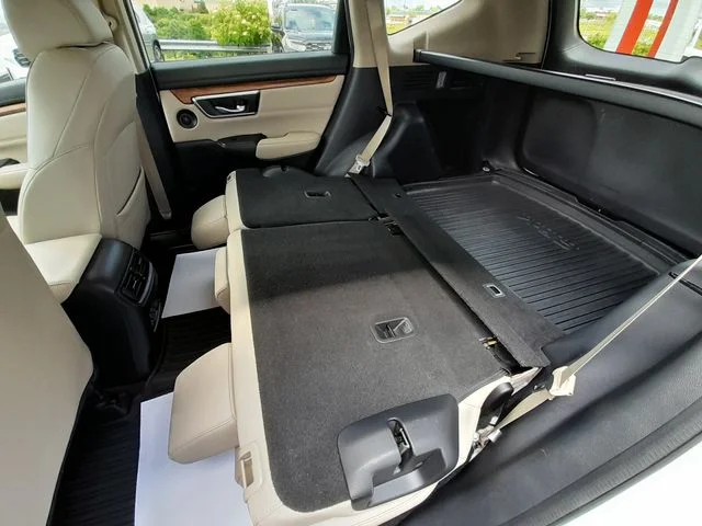 Used 2022 White Honda EX-L image 49