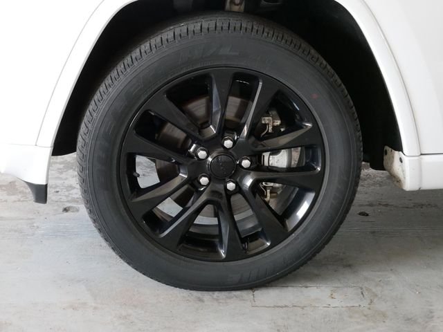 Certified Used 2021 Bright White Clearcoat Jeep Laredo X image 4