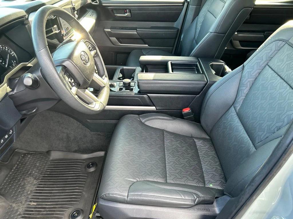 Used 2025 Lunar Toyota SR5 image 18