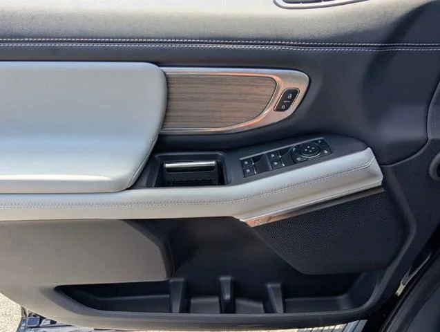 New 2026 Agate Black Metallic Ford Platinum® image 31