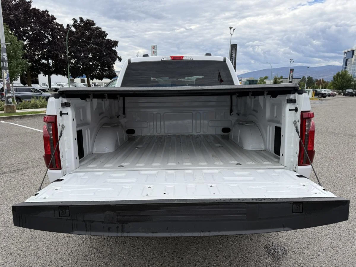 Used 2024 White Ford XLT image 6