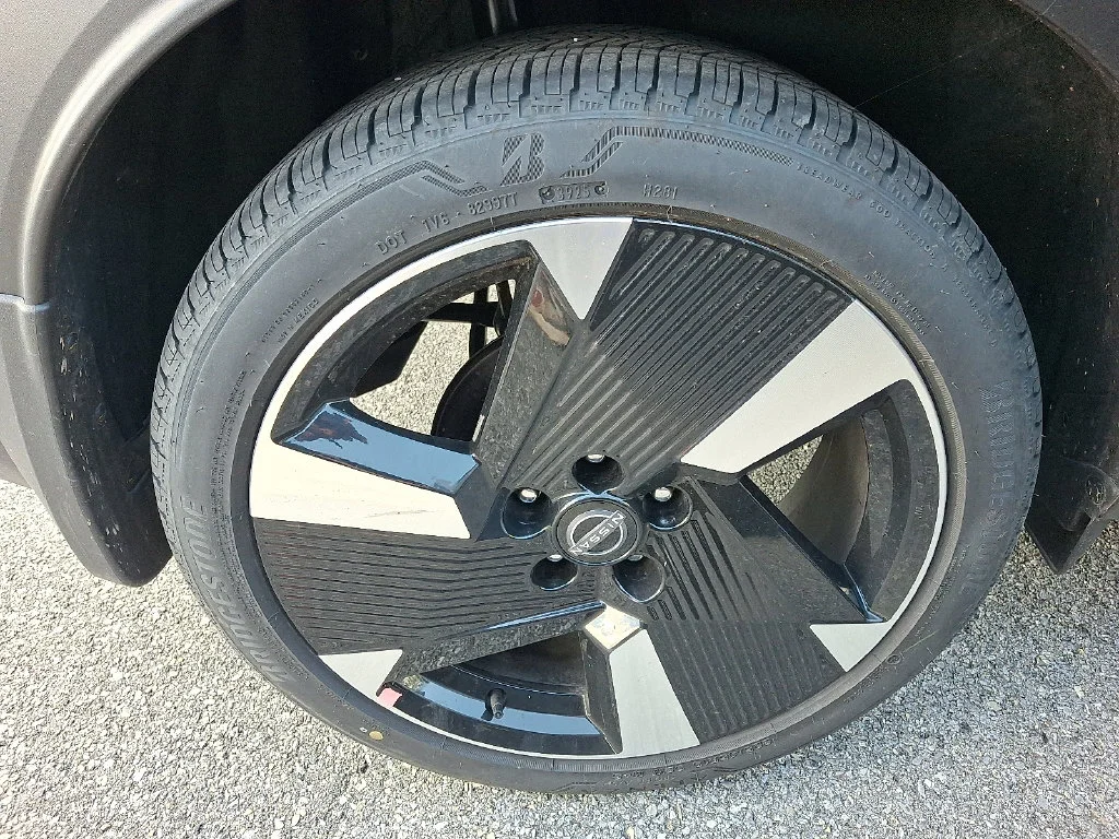 Used 2026 Gray Nissan SR image 7