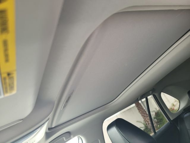 Used 2022 Silver Toyota XLE Premium image 21