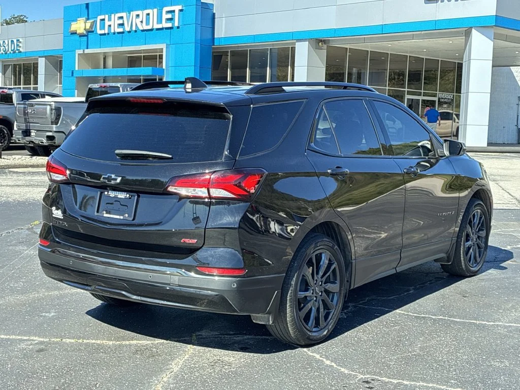 Used 2023 MOSAIC BLACK METALLIC Chevrolet RS image 8