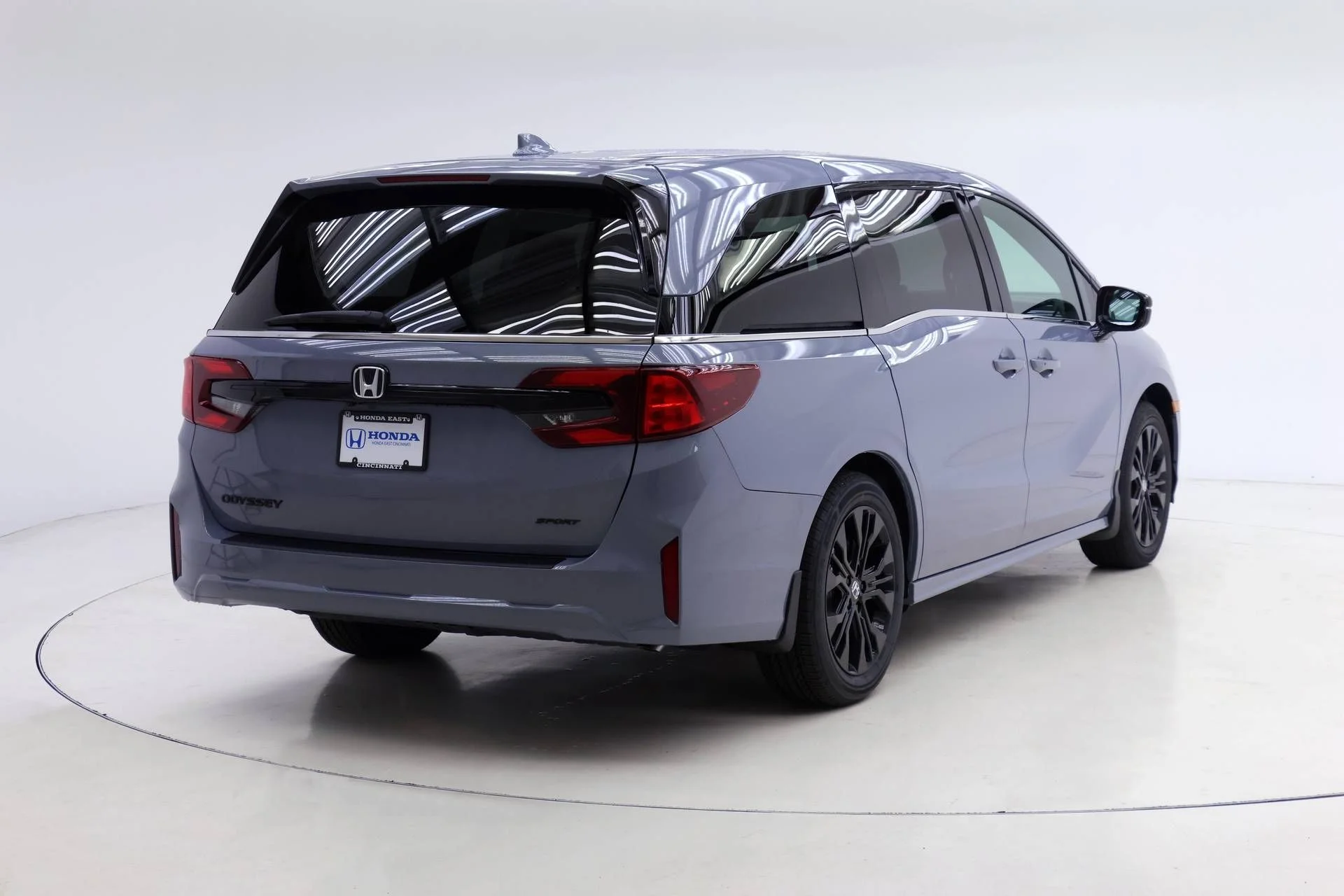 New 2026 Sonic Gray Pearl Honda Sport-L image 2