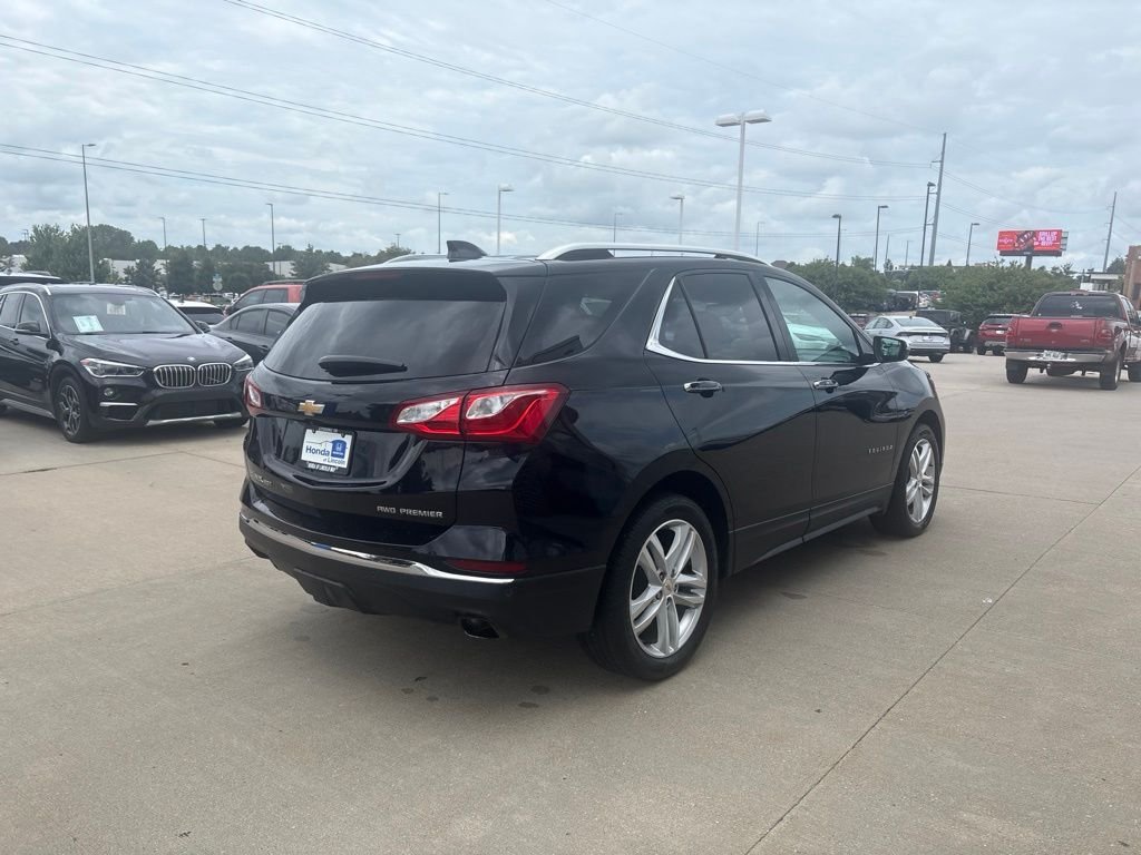 Used 2020 Midnight Blue Metallic Chevrolet Premier image 5