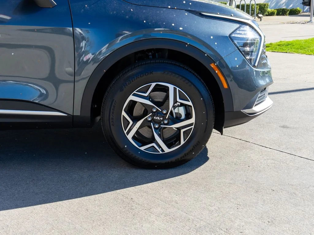 Certified Used 2025 Gray Kia LX image 32