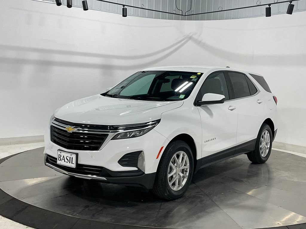 Used 2024 Summit White Chevrolet LT image 39