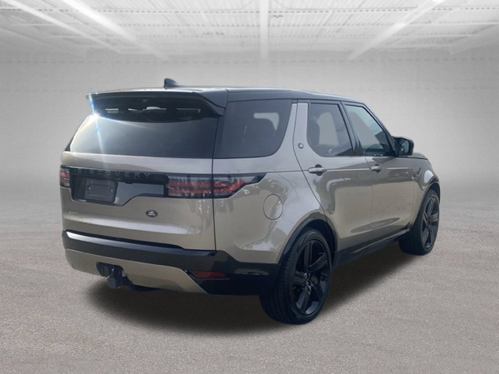 Used 2025  Land Rover Dynamic SE image 5