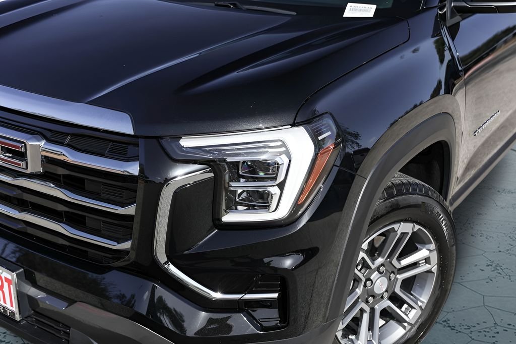 Used 2026 Black GMC Elevation image 3
