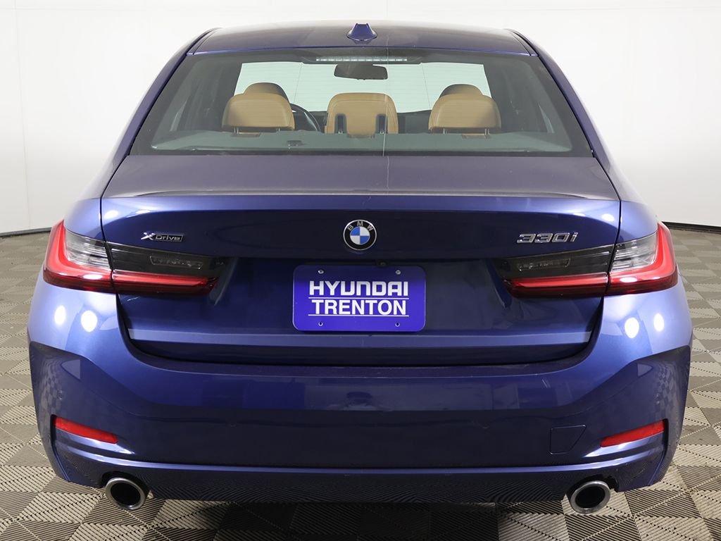 2023 BMW 3 Series 330i - Photo 14