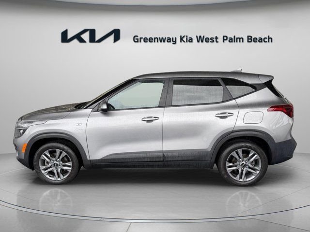 Used 2022 Gray Kia LX image 4