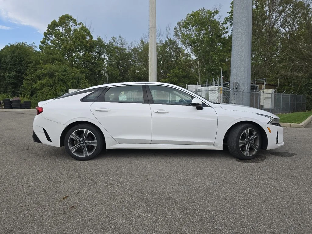 Used 2024 White Kia EX image 16