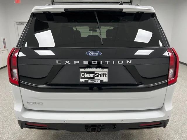 Used 2025 White Ford Active image 8