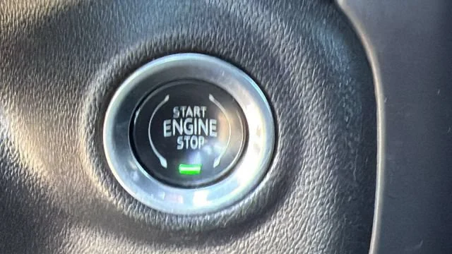 Used 2019 NORTHSKY BLUE METALLIC Chevrolet RST image 17