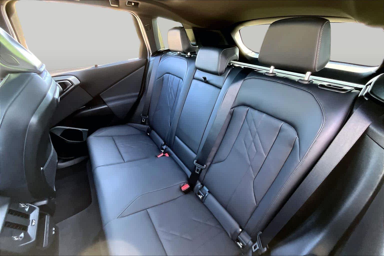 Used 2026 Vegas Red Metallic BMW 30 xDrive image 19