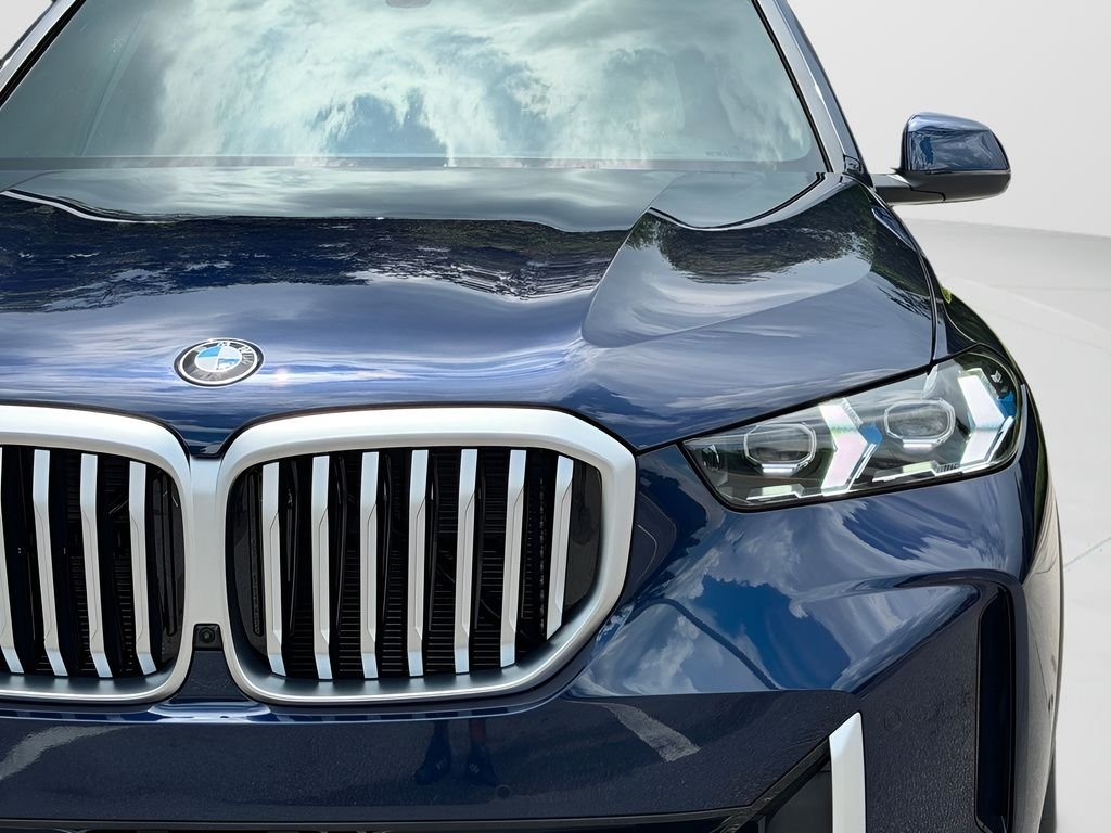 New 2026 Tanzanite Blue II Metallic BMW xDrive40i image 26