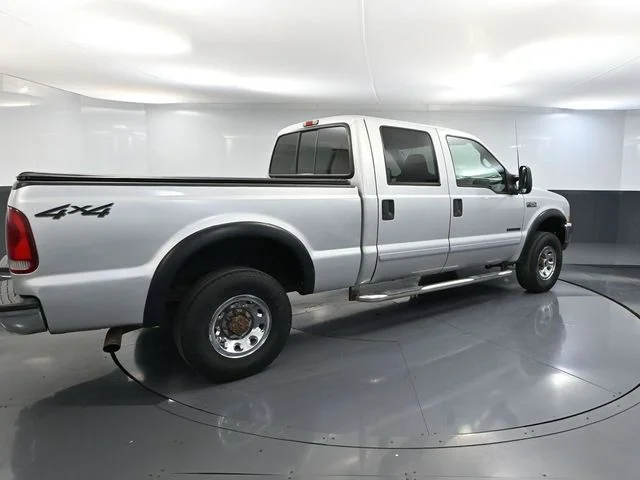 2002 Ford F-250 Super Duty XLT - Photo 4
