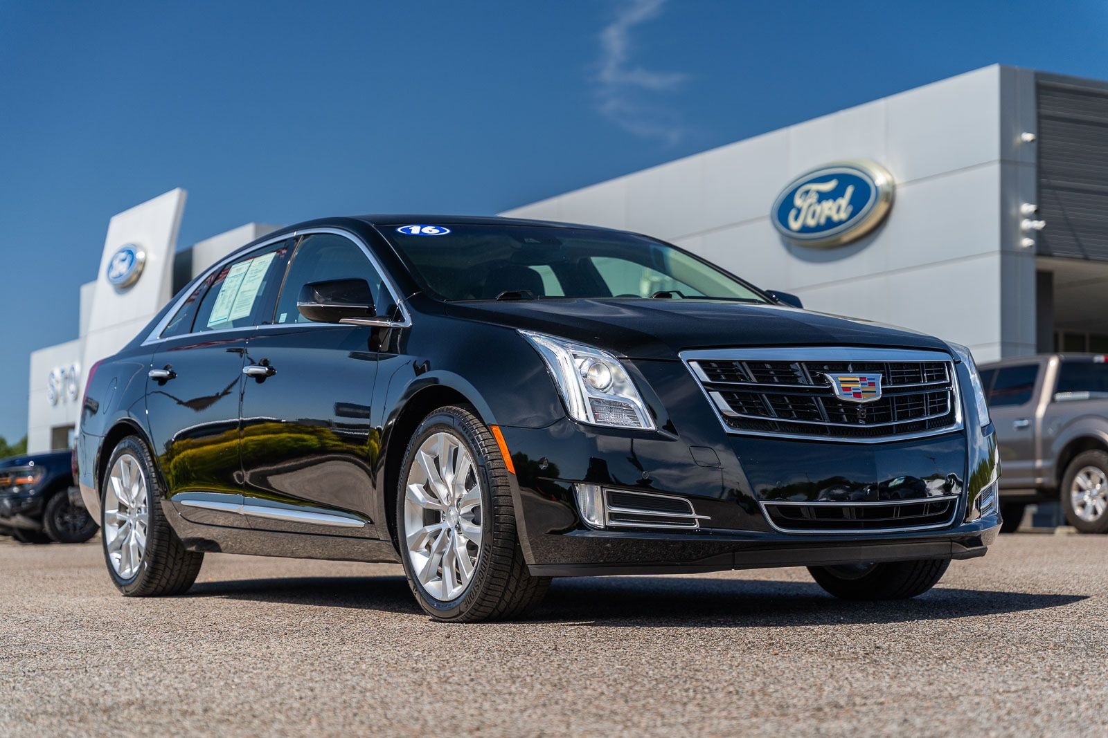 2016 Cadillac XTS 3.6L FWD Luxury Collection's photo